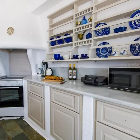 Anthemion Paros - & *