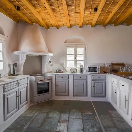 Villa Anthemion Paros - & Agia Irini (Paros)