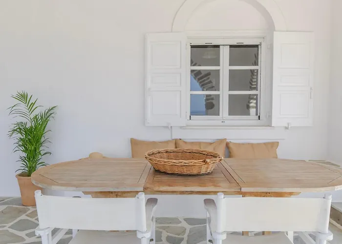 Anthemion Paros - & *